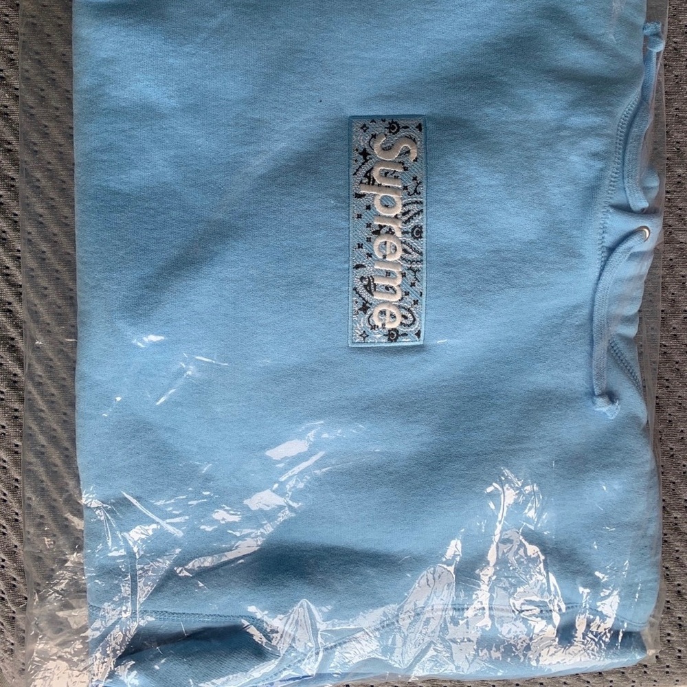 Supreme Bandana Box Logo FW19 Light Blue